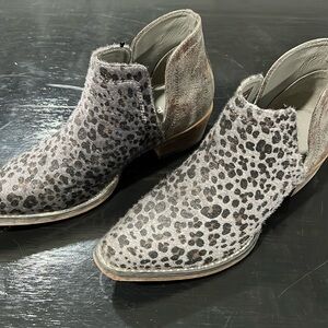 Roper Leopard Snip Toe Ankle Boot